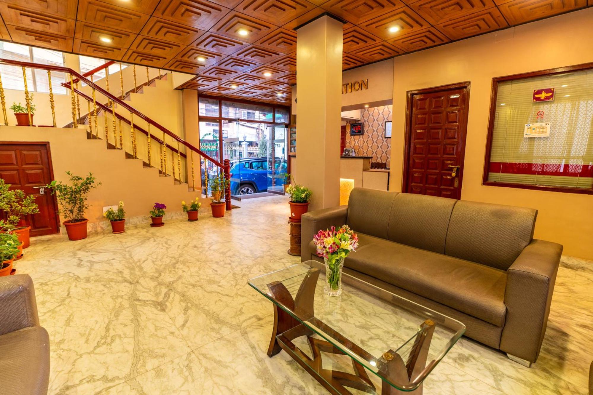 Muscatel Fairmont - 100 Mts From Mall Road Dardżyling Zewnętrze zdjęcie