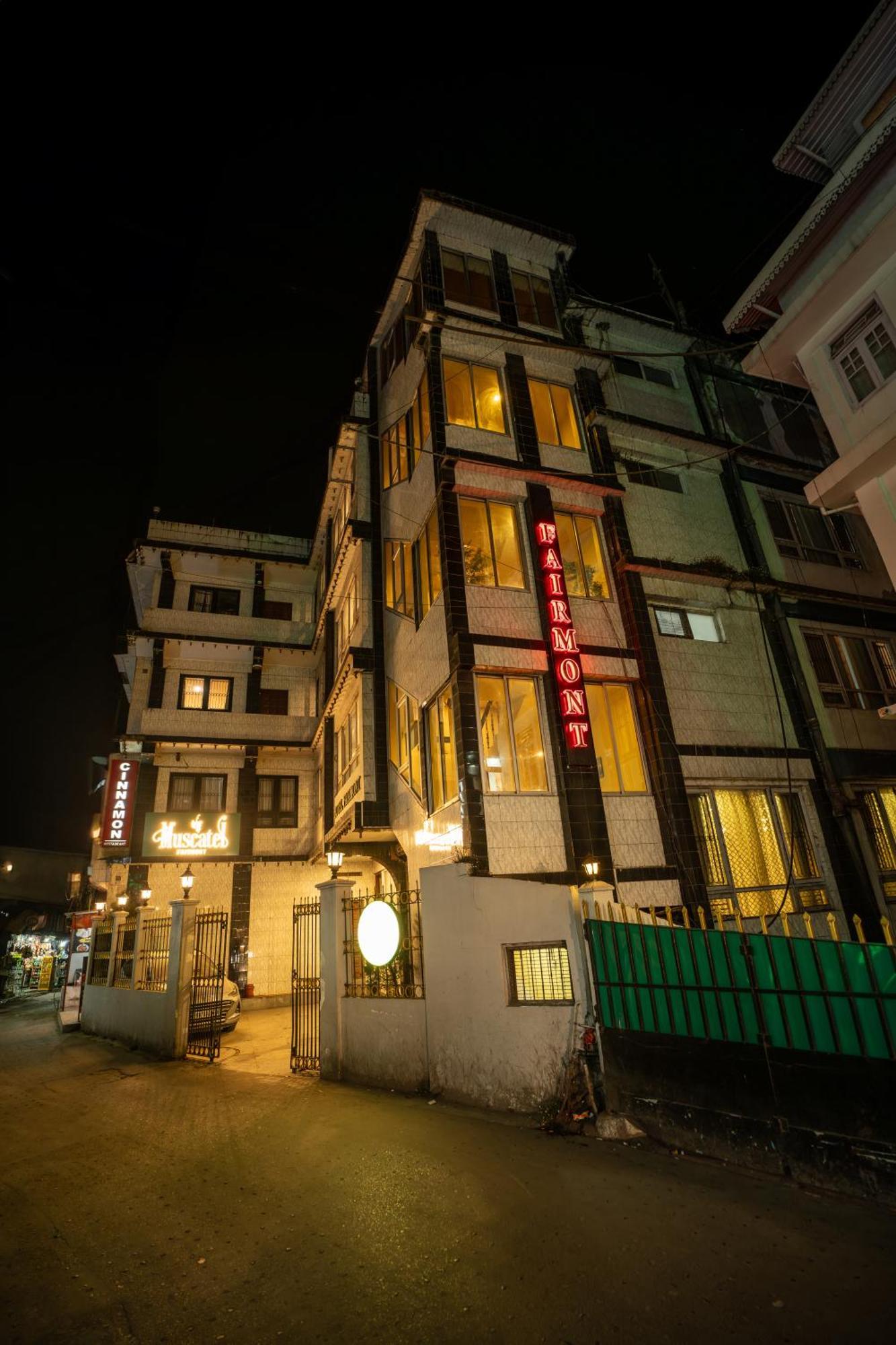 Muscatel Fairmont - 100 Mts From Mall Road Dardżyling Zewnętrze zdjęcie