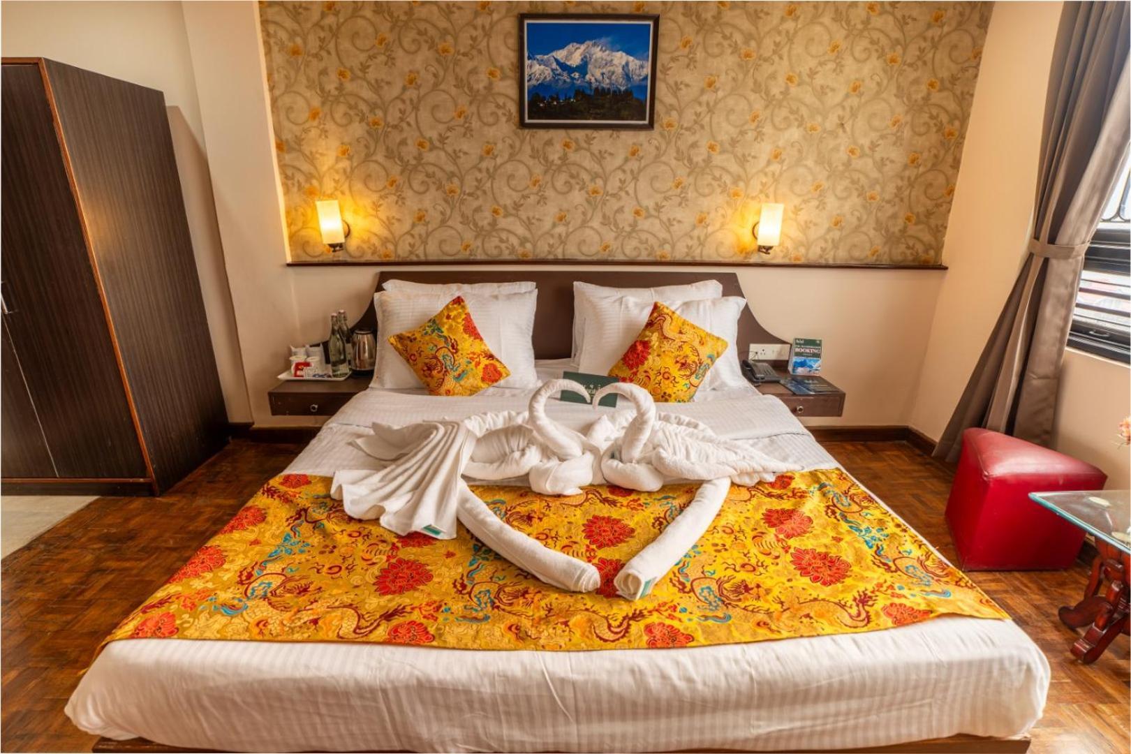Muscatel Fairmont - 100 Mts From Mall Road Dardżyling Zewnętrze zdjęcie