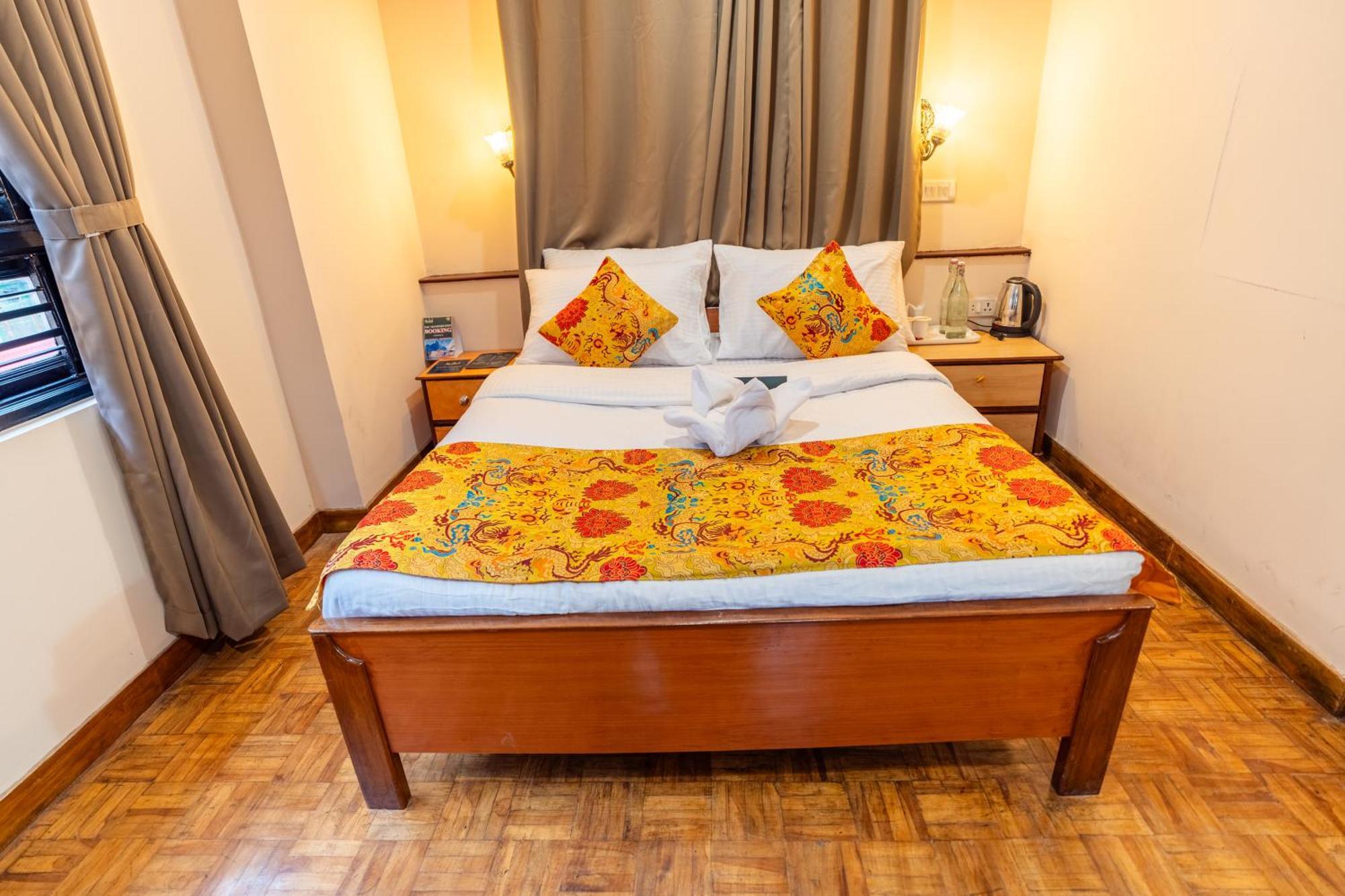 Muscatel Fairmont - 100 Mts From Mall Road Dardżyling Zewnętrze zdjęcie